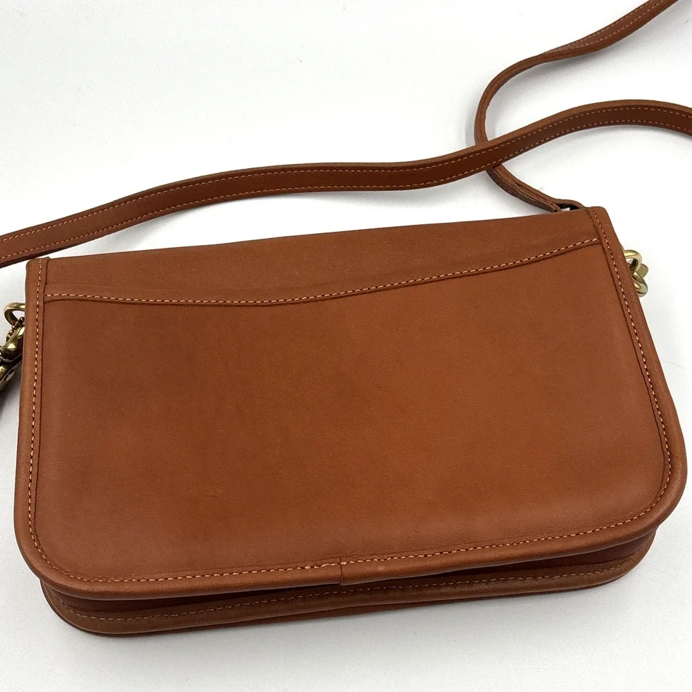 Vintage Coach 1116 Flap British Tan Leather Crossbody Purse Bag Classic
